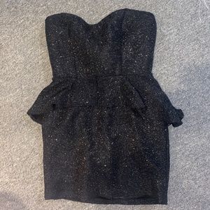 Sleeveless sparkly dress!!